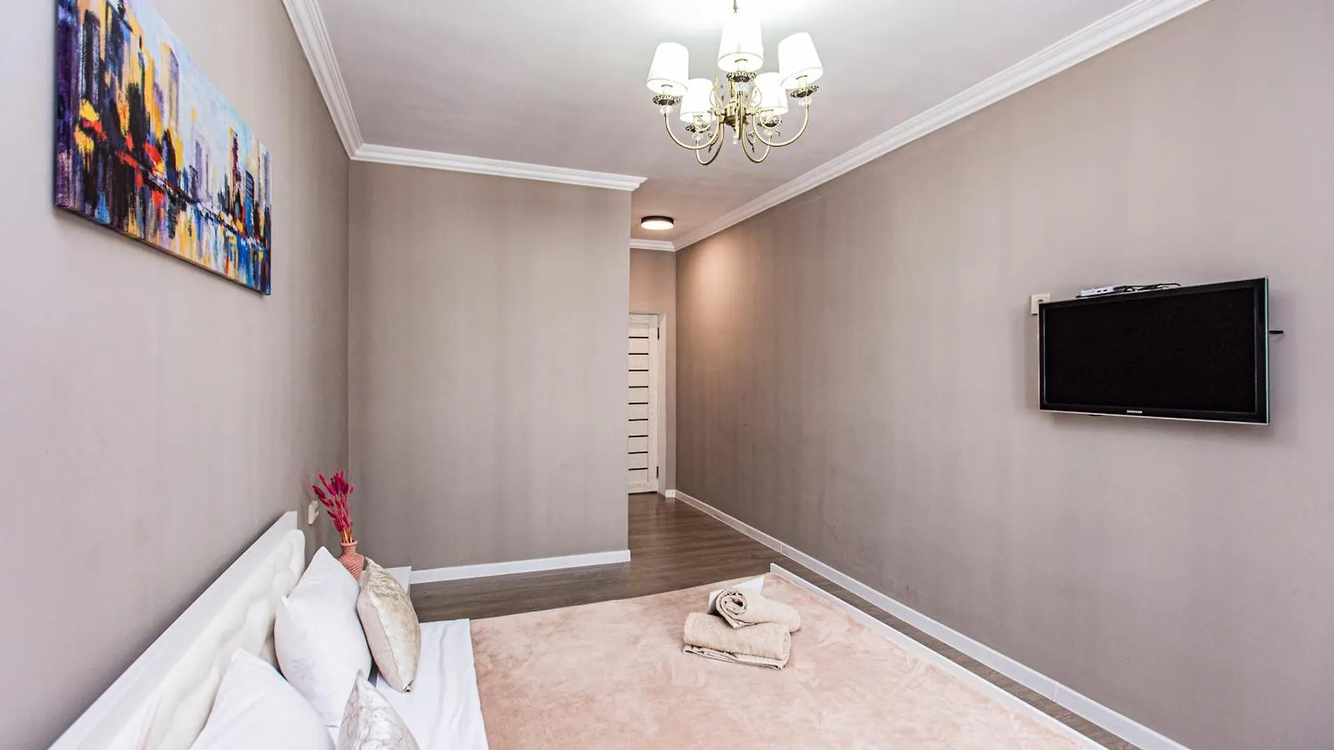 Удобная 2 Комнатная Квартира В Центре Алматы Apartment